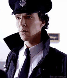 Police Sherlock GIF - Police Sherlock Benedict Cumberbatch GIFs