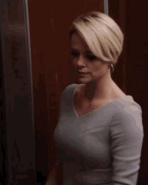 Charlize Theron Porn Gif - Charlize Theron Elevator Scene GIF - Charlize Theron Elevator Scene  Bombshell2019 - Discover & Share GIFs