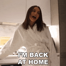 I'M Back At Home I Feel Goof Back In My Space Fernanda Ramirez GIF - I'M Back At Home I Feel Goof Back In My Space Fernanda Ramirez I Love My Home GIFs