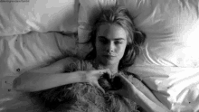 Cara Delevigne Heart GIF - Cara Delevigne Heart Love GIFs