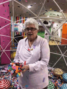 Yay Grandma GIF - Yay Grandma Confetti GIFs