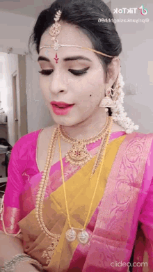 Sai Priyanka Saree GIF - Sai Priyanka Saree Love GIFs