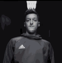 Mesut Ozil Football Player GIF - Mesut Ozil Football Player Soccer Player GIFs