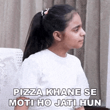 Pizza Khane Se Moti Ho Jati Hun Navya Baijal GIF - Pizza Khane Se Moti Ho Jati Hun Navya Baijal Pizza Khane Se Wazan Badh Jayega GIFs