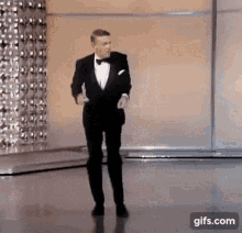 John Evans Fred Astaire GIF - John Evans Fred Astaire Dancing GIFs
