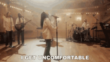 I Get Uncomfortable Alessia Cara GIF - I Get Uncomfortable Alessia Cara Girl Next Door Song GIFs