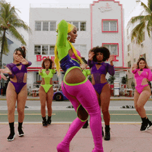 Dancing Love & Hip Hop Miami GIF - Dancing Love & Hip Hop Miami Sexy GIFs