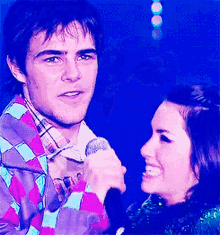 laliter couple cute kiss happy