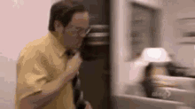 The Office Spin Move GIF - The Office Spin Move Dwight GIFs