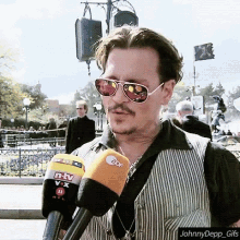 Johnny Depp Interview GIF - Johnny Depp Interview Sunglasses GIFs