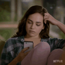 Angry Glare Mary Mouser GIF - Angry Glare Mary Mouser Samantha Larusso GIFs