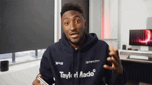 I Don'T Know Marques Brownlee GIF - I Don'T Know Marques Brownlee Couldn'T Tell Ya GIFs