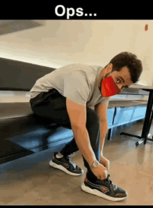 Can T Tie My Shoes GIFs | Tenor