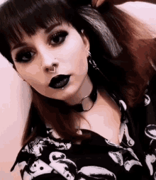 Gothic Girl Goth Girl GIF - Gothic Girl Goth Girl Choker GIFs