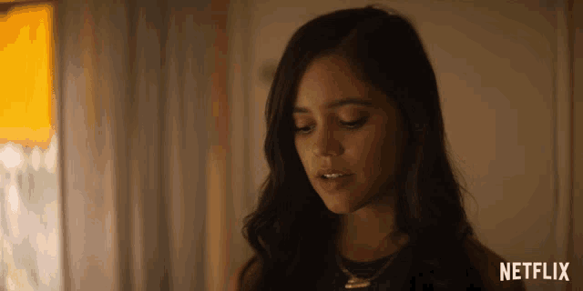 Jenna Ortega Gif - IceGif