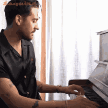 playing the piano g easy gerald earl gillum
