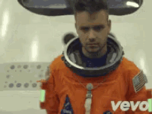 Liam Payne Salute GIF - One Direction Drag Me Down Salute GIFs
