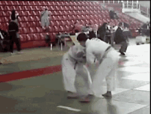 Judo Throw GIF - Judo Throw Wrestling GIFs