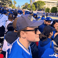 a man wearing a baseball cap that says chicago on it