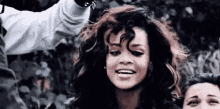 Bora Tomar Uma, Rihanna GIF - Rihanna Letshaveabeer Haveadrink GIFs