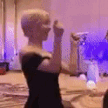Party Woman GIF - Party Woman Clapping GIFs