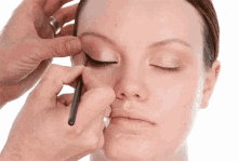Make Up Eyeliner GIF - Make Up Eyeliner GIFs