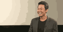 박성웅 웃음 웃기 손가락 검지 가리키기 GIF - Park Sungwoong Laugh Laughing GIFs