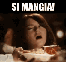 Si Mangia Fame Pranzo Cena Colazione Mangiare Ho Tanta Fame Famissima A Tavola GIF - Si Mangia A Tavola Lets Eat GIFs
