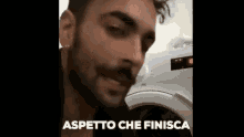 Marco Mengoni Aspetto Che Finisca GIF - Marco Mengoni Aspetto Che Finisca Finire GIFs