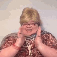 Clapping Hands Kyle Kidd GIF - Clapping Hands Kyle Kidd Nannymaw GIFs