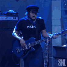 Playing The Bass Saturday Night Live GIF - Playing The Bass Saturday Night Live Feeling The Music GIFs