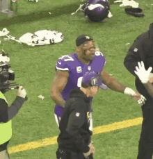 Everson Griffen Victory GIF - Everson Griffen Victory Toni Kroos GIFs