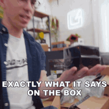 Exactly What It Says On The Box Austin Evans GIF - Exactly What It Says On The Box Austin Evans Exactly What It Says In The Package GIFs