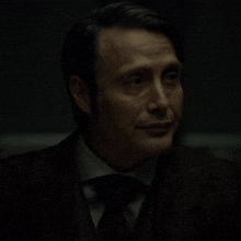 Ember Mads Mikkelsen GIF - Ember Mads Mikkelsen Hannibal Lecter GIFs