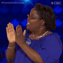 Clapping Priscillah GIF - Clapping Priscillah Family Feud Canada GIFs