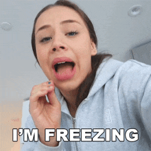 Im Freezing Fernanda Ramirez GIF - Im Freezing Fernanda Ramirez Im So Cold GIFs