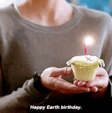 Happy Earth Birthday Alex Danvers GIF - Happy Earth Birthday Alex Danvers Supergirl GIFs