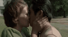 Kiss The Walking Dead GIF - Kiss The Walking Dead Maggie Greene GIFs