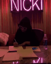 Nicki Writing Nicki Minaj GIF - Nicki writing Nicki Nicki minaj ...