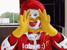 Ronald Mcdonald Love GIF - Ronald Mcdonald Love Lobve GIFs