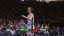 a basketball game is being played between iowa hawkeyes and brasil