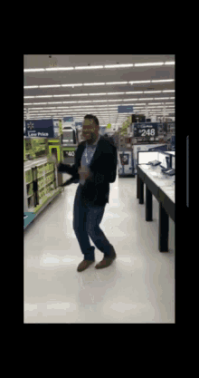 Walmart Osl GIF - Walmart Osl Bigred GIFs