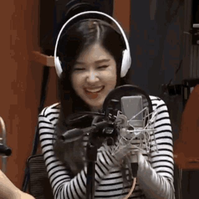Roseblackpink Rosereaction GIF - Roseblackpink Blackpink Rose GIFs