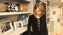 Taylor Swift Middle Finger GIF - Taylor Swift Middle Finger Fuck You GIFs