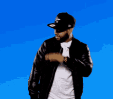 Dust Your GIF - Dust Your Shoulders GIFs