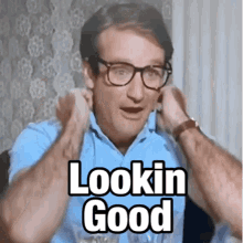 Robin Williams Best Of Times GIF - Robin Williams Best Of Times Looking Good GIFs