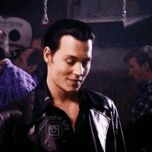 Johnny Depp Donnie Brasco GIF - Johnny Depp Donnie Brasco Smile GIFs