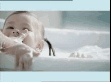 莊生 嬰兒特溫和沐浴露 廣告 Baby Laugh 嬰兒大笑 GIF - Baby Laugh嬰兒大笑 GIFs