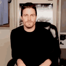 Stephen Amell Oliver Queen GIF - Stephen Amell Oliver Queen Arrow GIFs