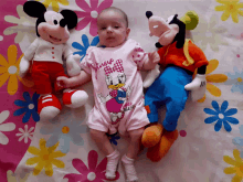 Bébé Mickey Mouse GIF - Bébé Mickey Mouse Goofy GIFs